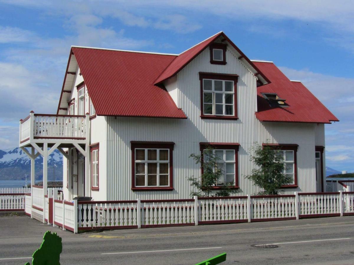HúsavíkBjarnabuth公寓 外观 照片